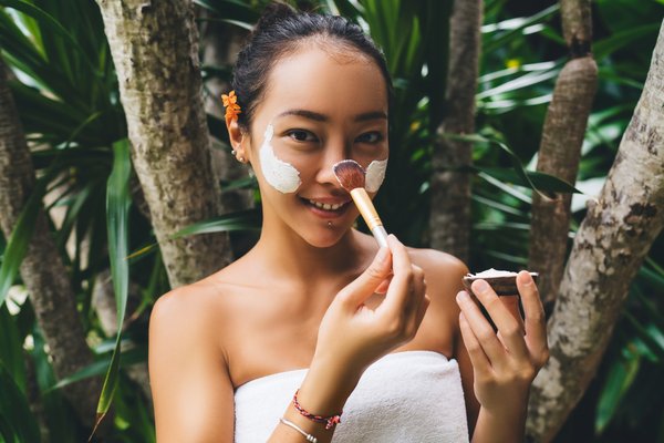 Cosmétiques bio : une peau radieuse grâce à la nature