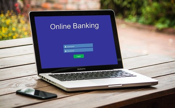 Améliorez votre gestion financière avec les meilleures banques en ligne